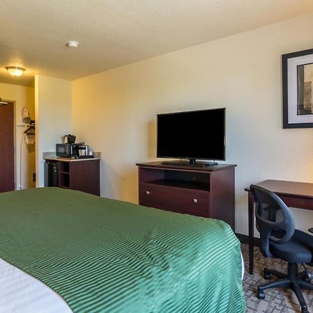 Cobblestone Inn & Suites - Lakin Exterior foto